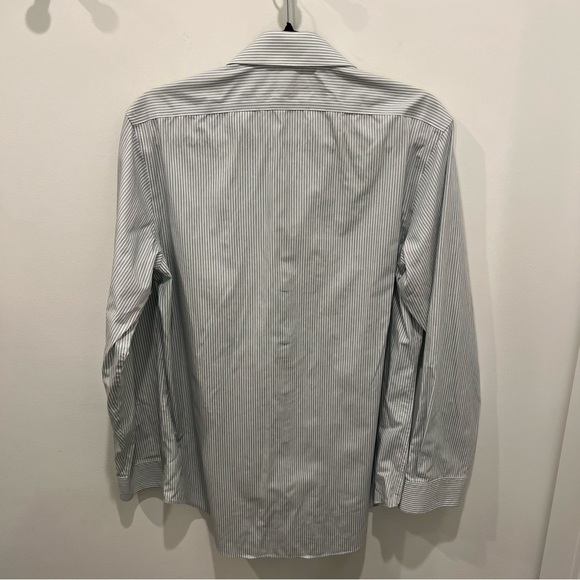 Men’s Calvin Klein Slim Fit Performance Non-Iron Button Down Shirt - Picture 4 of 5